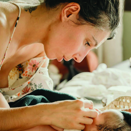 Élunaya : l’accompagnement périnatal tout en douceur