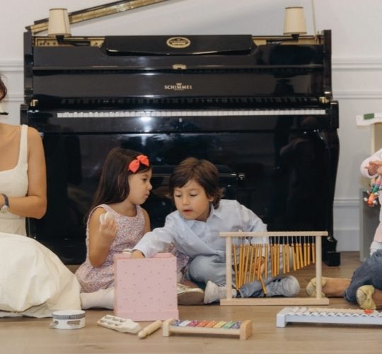 Académie des Petits Musiciens - entre musique et imagination 